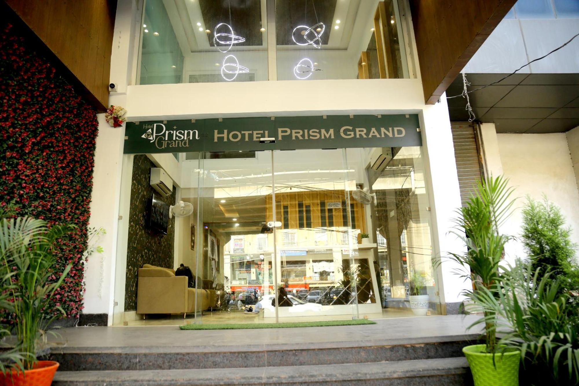 Zirakpur Prism Grand酒店 外观 照片